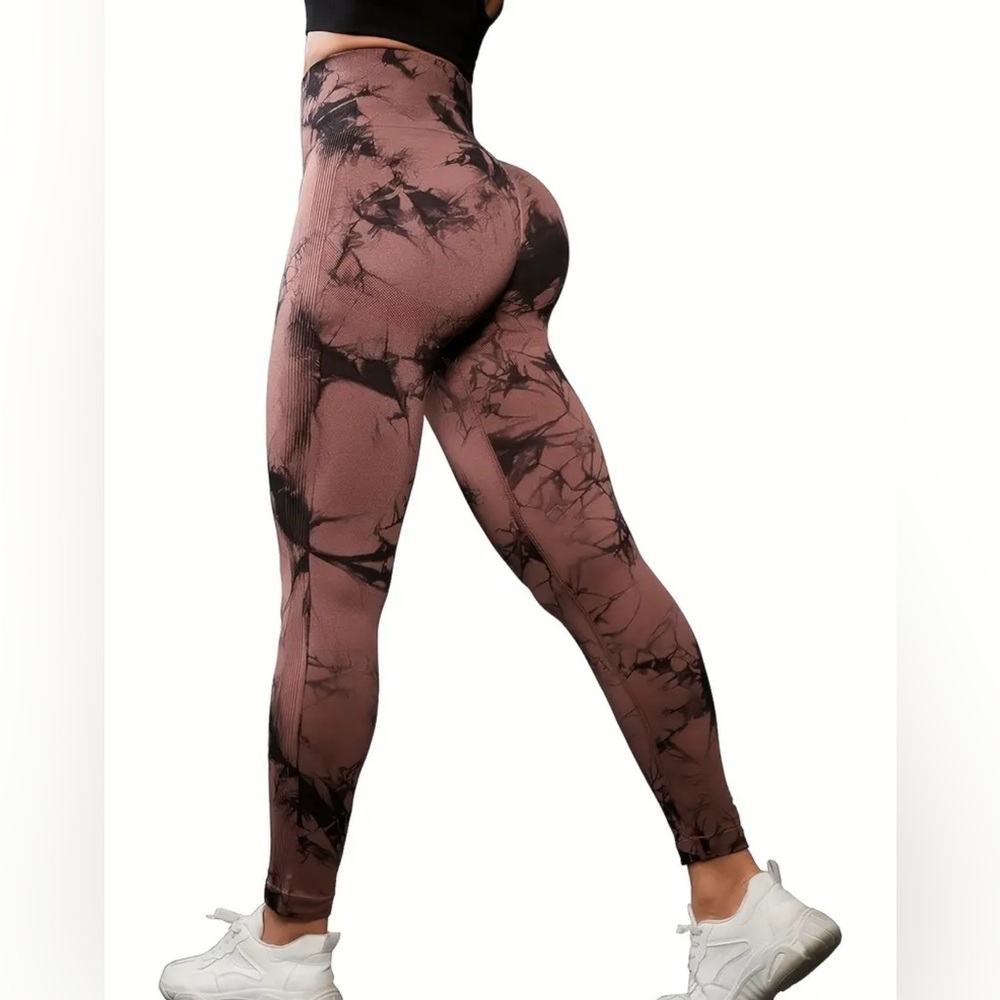 Tie dye leggings, Flattering high waist/ tummy control/ butt scrunch lifting.